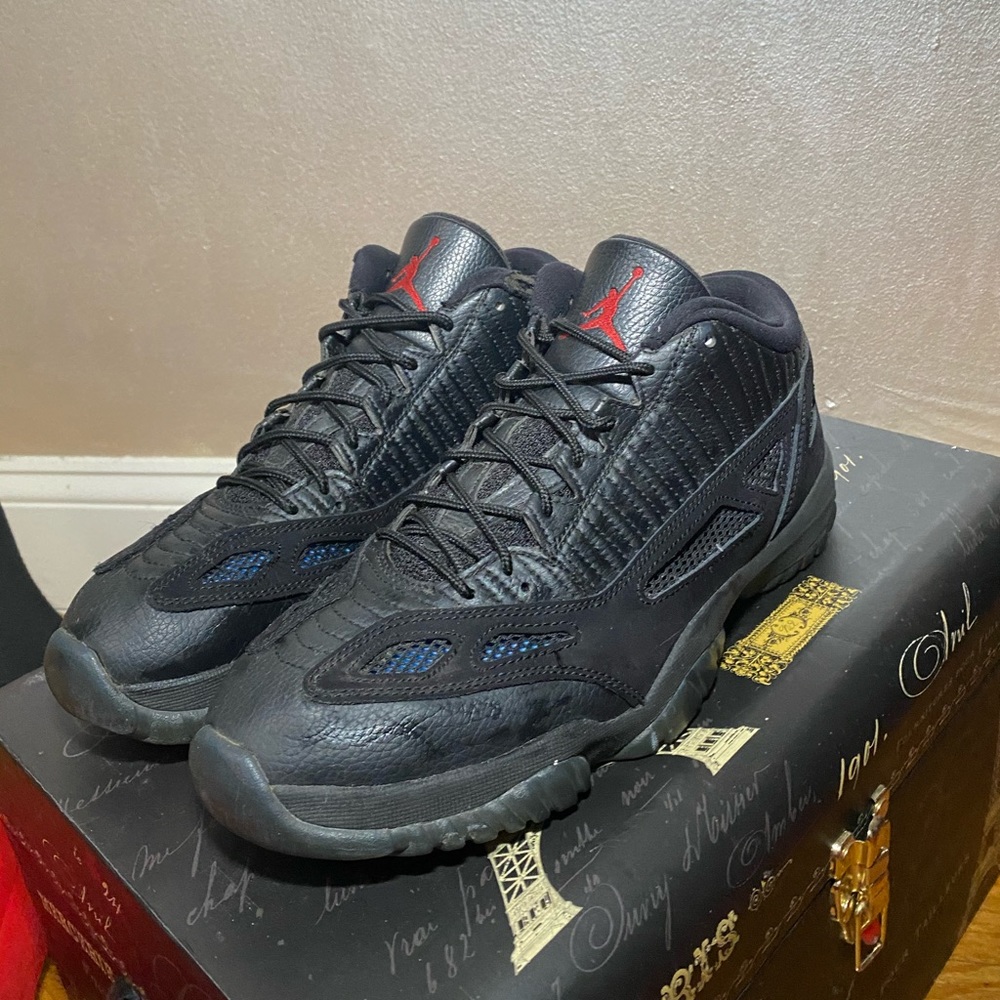 Jordan 11